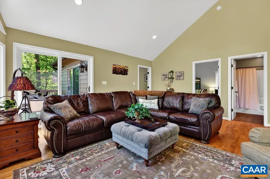 168 Shamokin Springs Trail Roseland VA 22967
