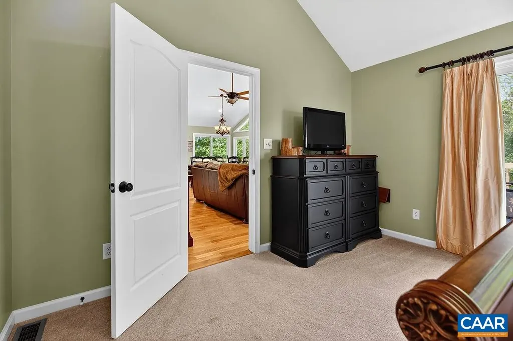 168 Shamokin Springs Trail Roseland VA 22967