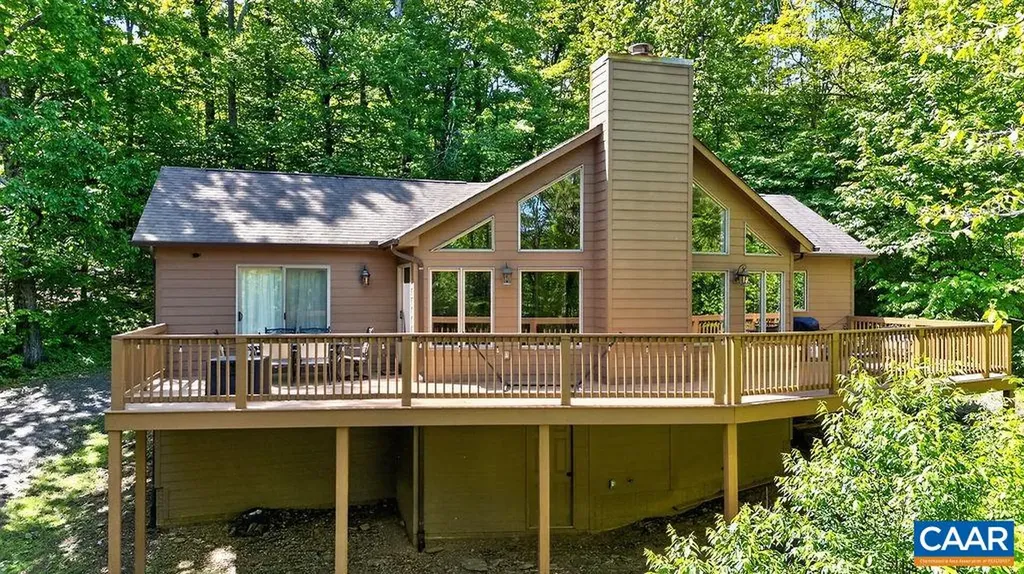 168 Shamokin Springs Trail Roseland VA 22967