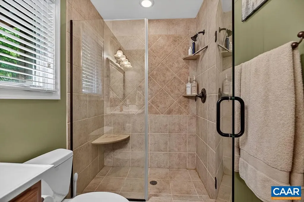 168 Shamokin Springs Trail Roseland VA 22967