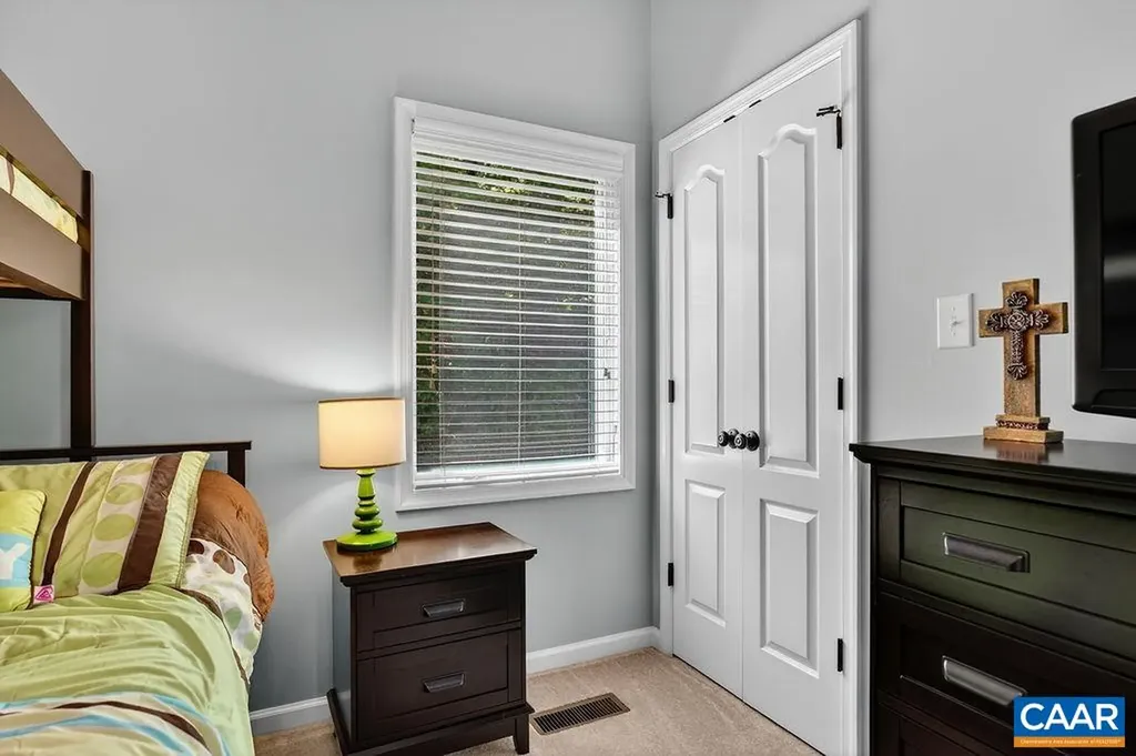 168 Shamokin Springs Trail Roseland VA 22967