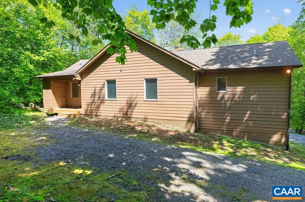 168 Shamokin Springs Trail Roseland VA 22967