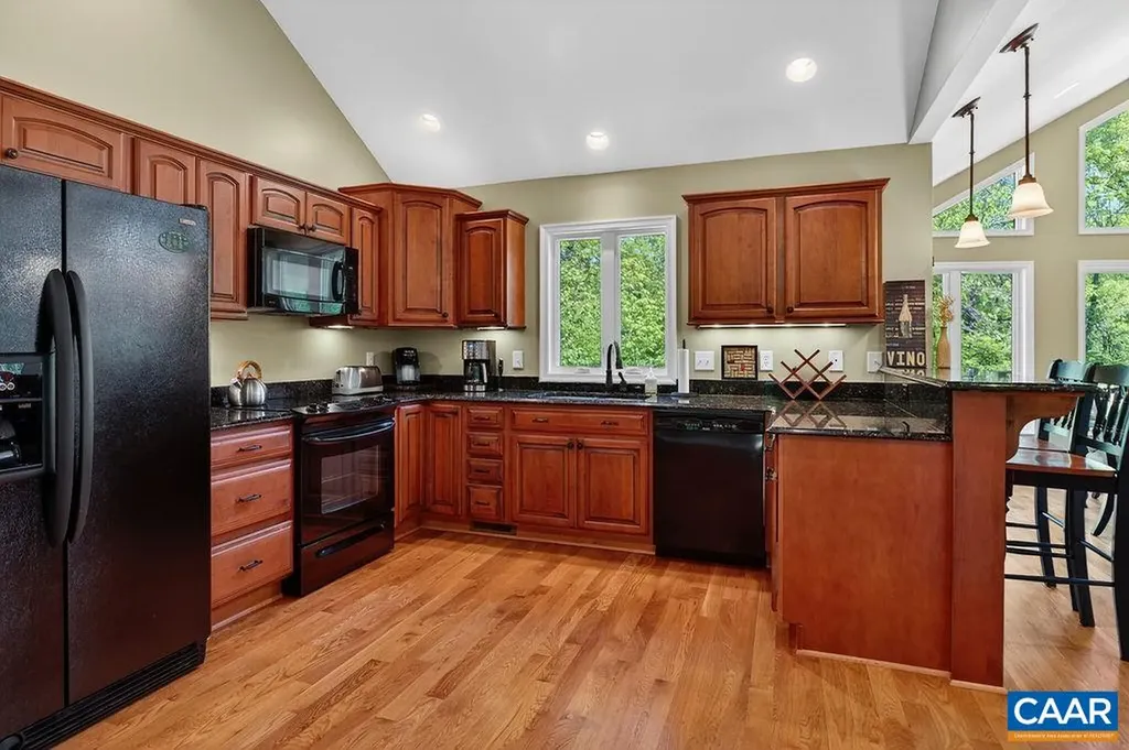 168 Shamokin Springs Trail Roseland VA 22967