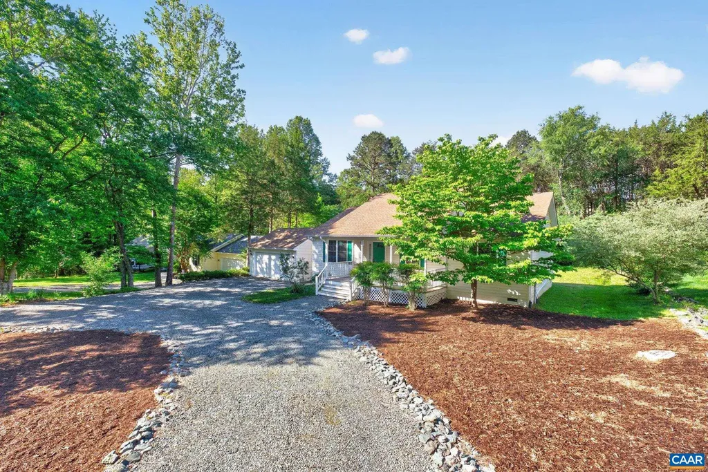 339 Jefferson Drive Palmyra VA 22963