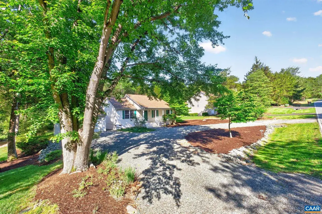 339 Jefferson Drive Palmyra VA 22963