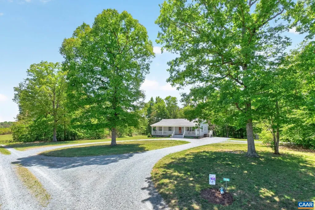 256 Wagner Place Palmyra VA 22963