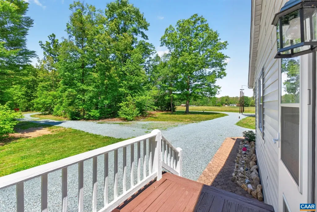 256 Wagner Place Palmyra VA 22963