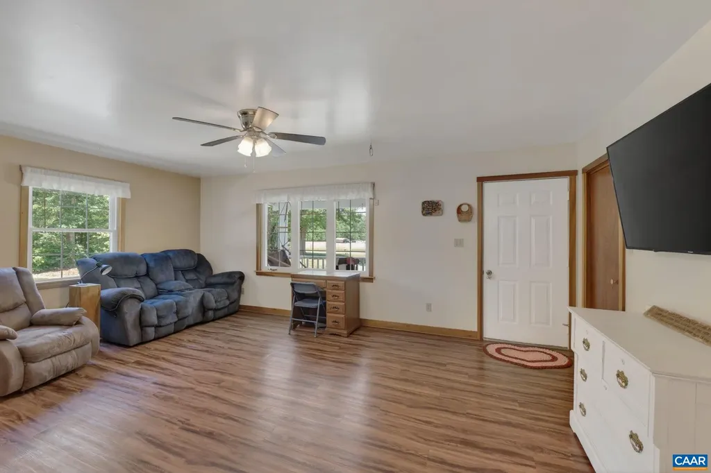 256 Wagner Place Palmyra VA 22963