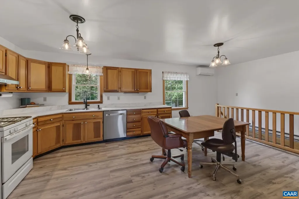 256 Wagner Place Palmyra VA 22963