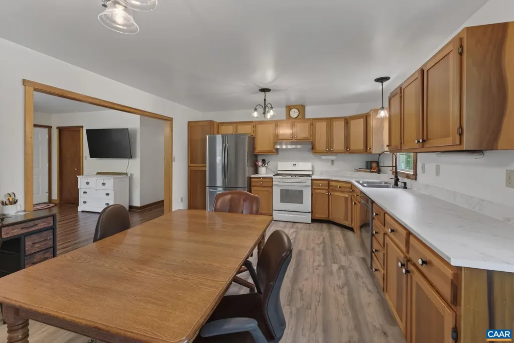 256 Wagner Place Palmyra VA 22963