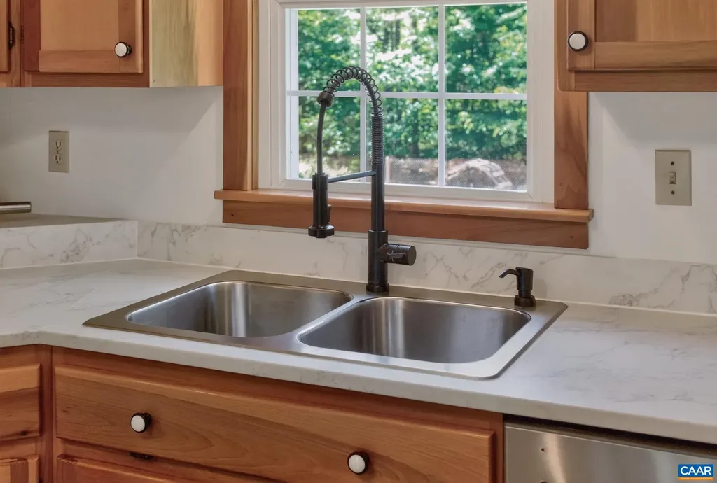 256 Wagner Place Palmyra VA 22963
