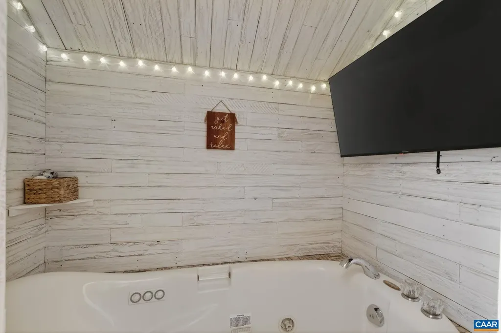 256 Wagner Place Palmyra VA 22963