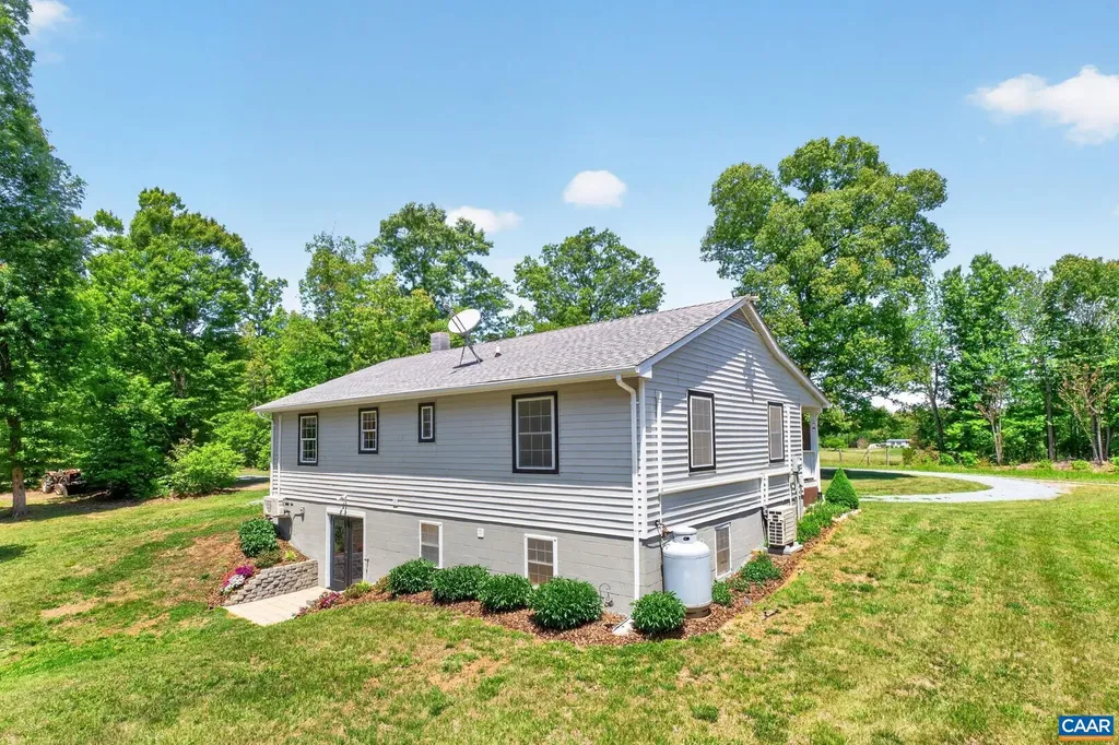 256 Wagner Place Palmyra VA 22963