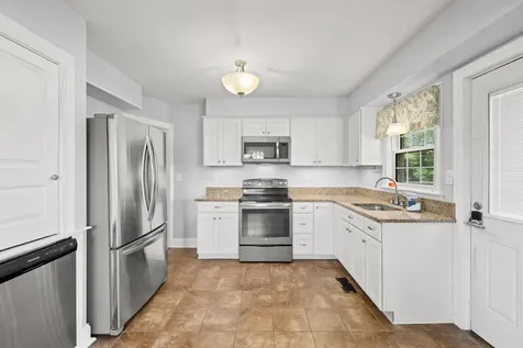 3246 Churchville Avenue Staunton VA 24401