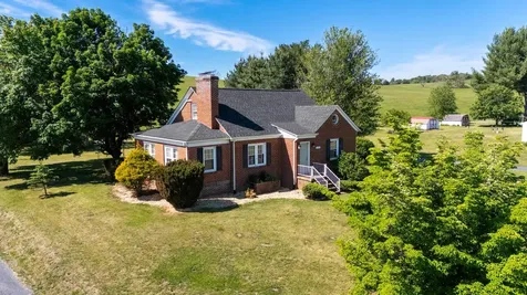3246 Churchville Avenue Staunton VA 24401