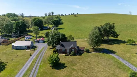 3246 Churchville Avenue Staunton VA 24401