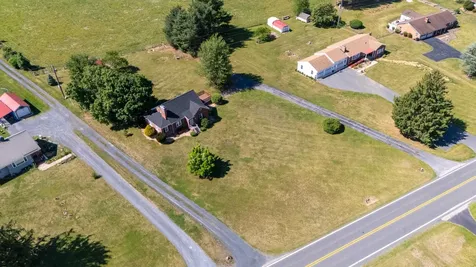 3246 Churchville Avenue Staunton VA 24401