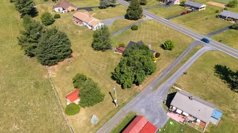 3246 Churchville Avenue Staunton VA 24401
