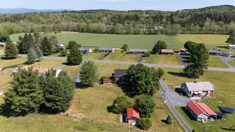 3246 Churchville Avenue Staunton VA 24401