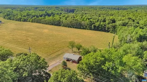 712 Fredericks Hall Road Bumpass VA 23024