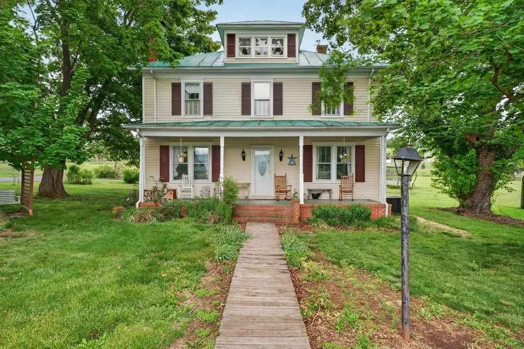 12953 North Valley Pike Timberville VA 22853