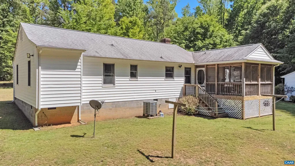2415 Belle Meade Road Bumpass VA 23024