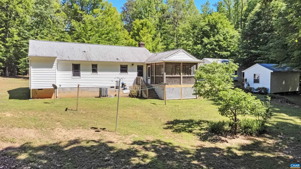2415 Belle Meade Road Bumpass VA 23024