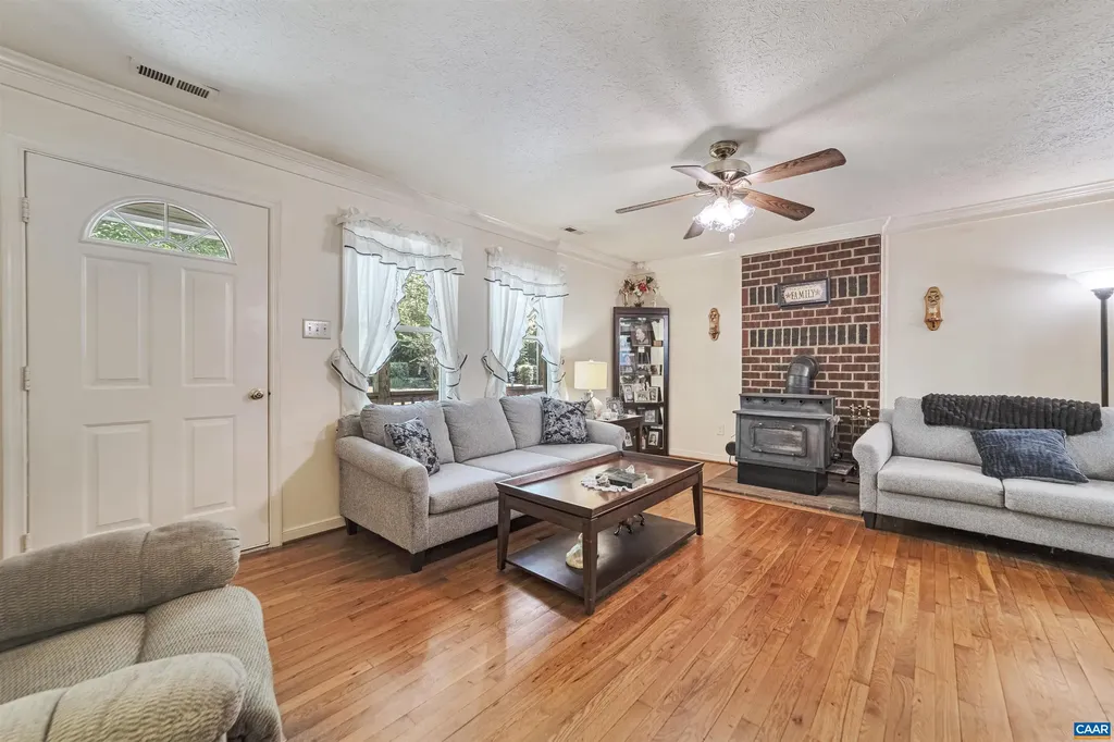 2415 Belle Meade Road Bumpass VA 23024