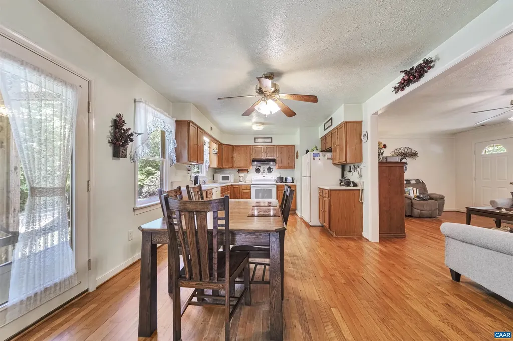 2415 Belle Meade Road Bumpass VA 23024