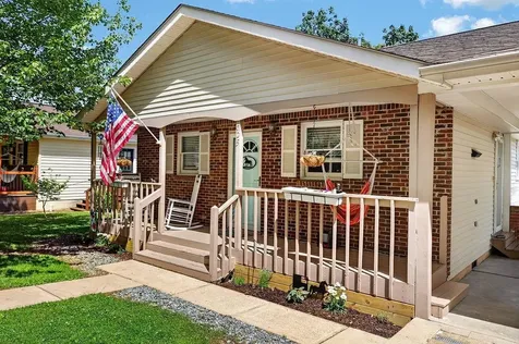 605 Randolph Street Staunton VA 24401