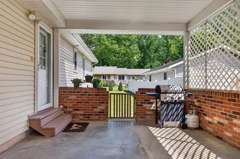 605 Randolph Street Staunton VA 24401