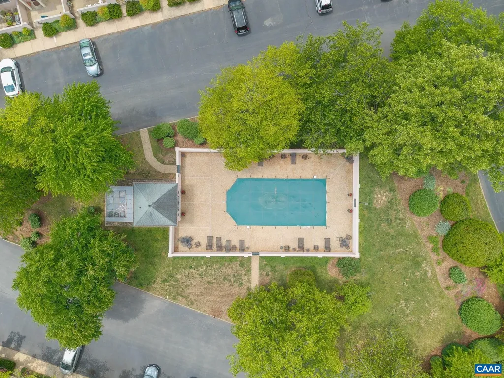 1638 Garden Court Charlottesville VA 22901