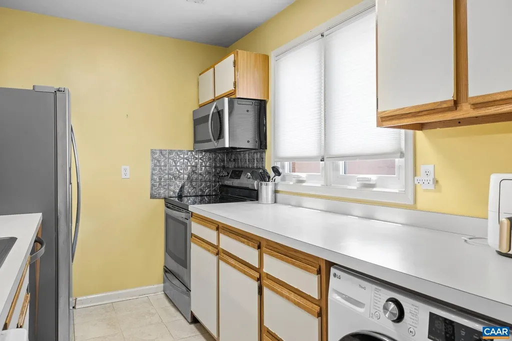 1638 Garden Court Charlottesville VA 22901