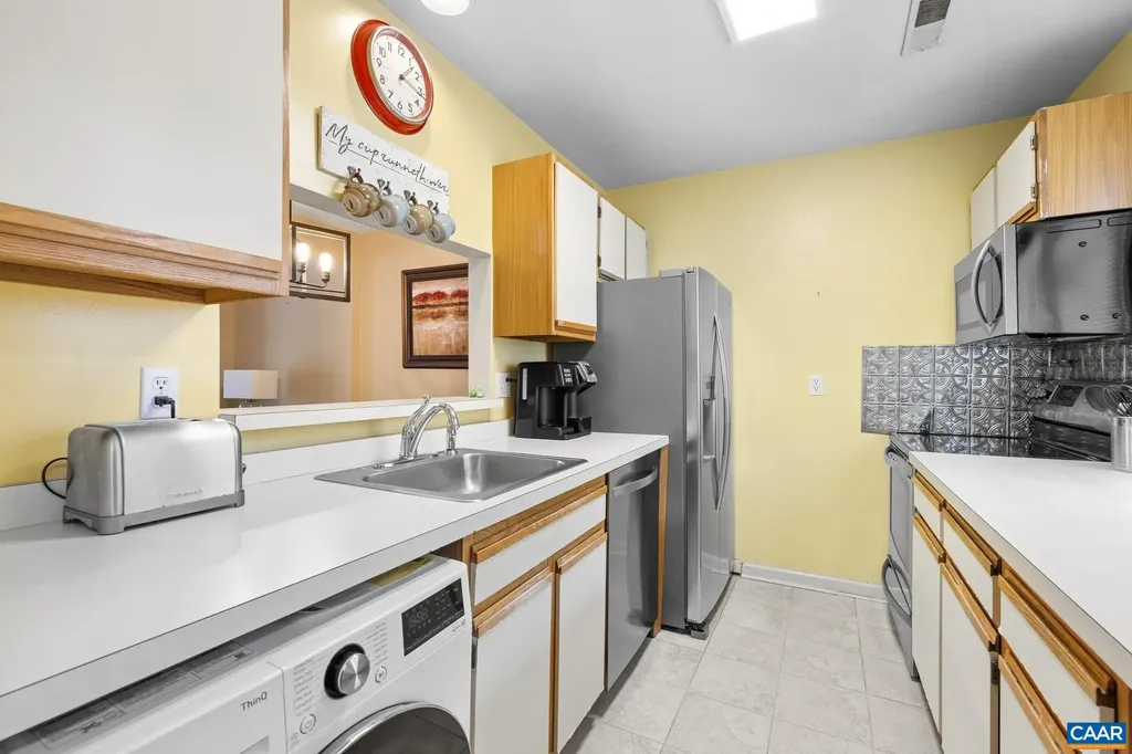 1638 Garden Court Charlottesville VA 22901