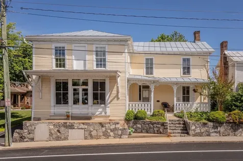 222 Main Street N Mount Crawford VA 22841