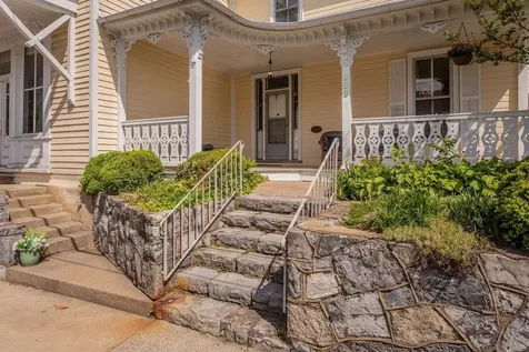 222 Main Street N Mount Crawford VA 22841