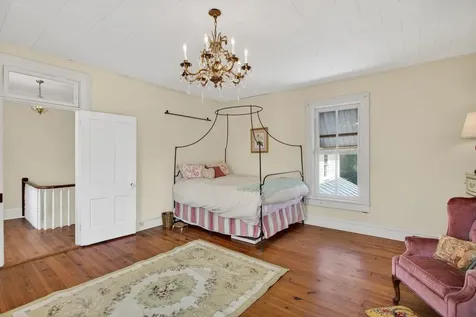 222 Main Street N Mount Crawford VA 22841