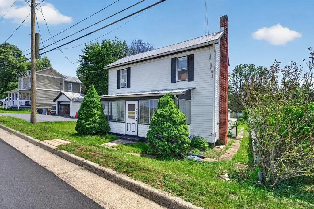 724 Newtown Road Elkton VA 22827