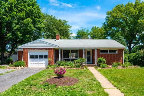 305 High Street Bridgewater VA 22812