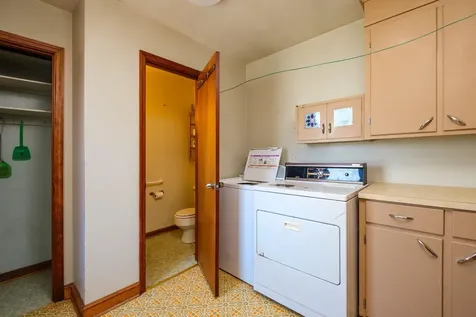 305 High Street Bridgewater VA 22812