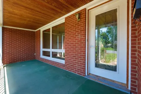 305 High Street Bridgewater VA 22812