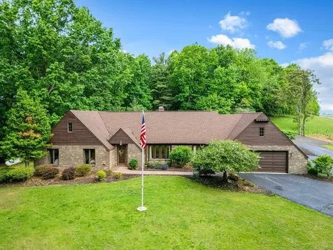 30 Scenic View Drive Swoope VA 24479