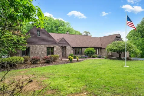 30 Scenic View Drive Swoope VA 24479