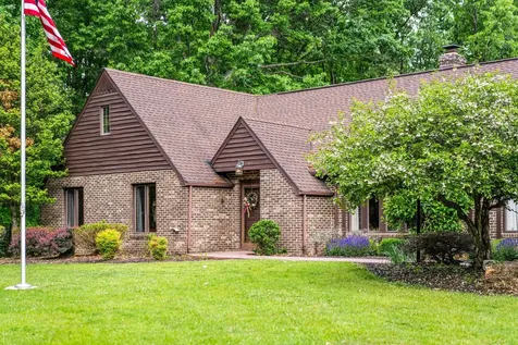 30 Scenic View Drive Swoope VA 24479