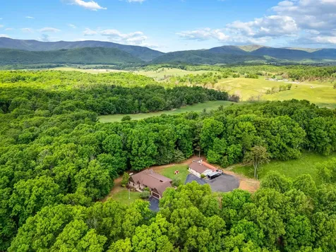 30 Scenic View Drive Swoope VA 24479