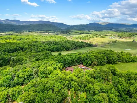 30 Scenic View Drive Swoope VA 24479