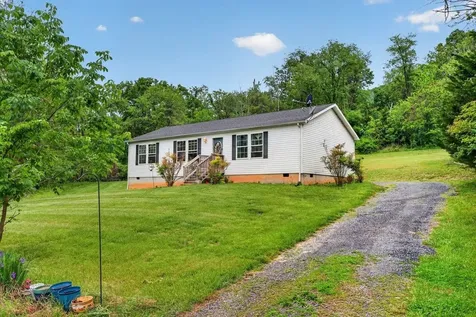 16229 North Mountain Road Broadway VA 22815