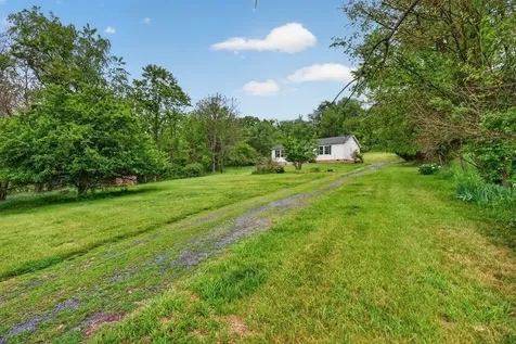 16229 North Mountain Road Broadway VA 22815