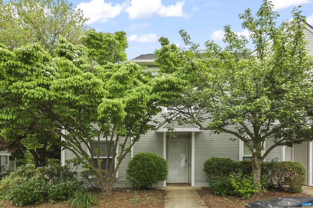 Charlottesville VA, 1250 Maple View Drive