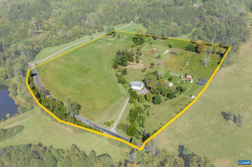 2044 & 2046 Simmons Gap Road Dyke VA 22935